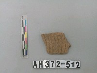 藏品(淺褐色細砂陶片)的圖片